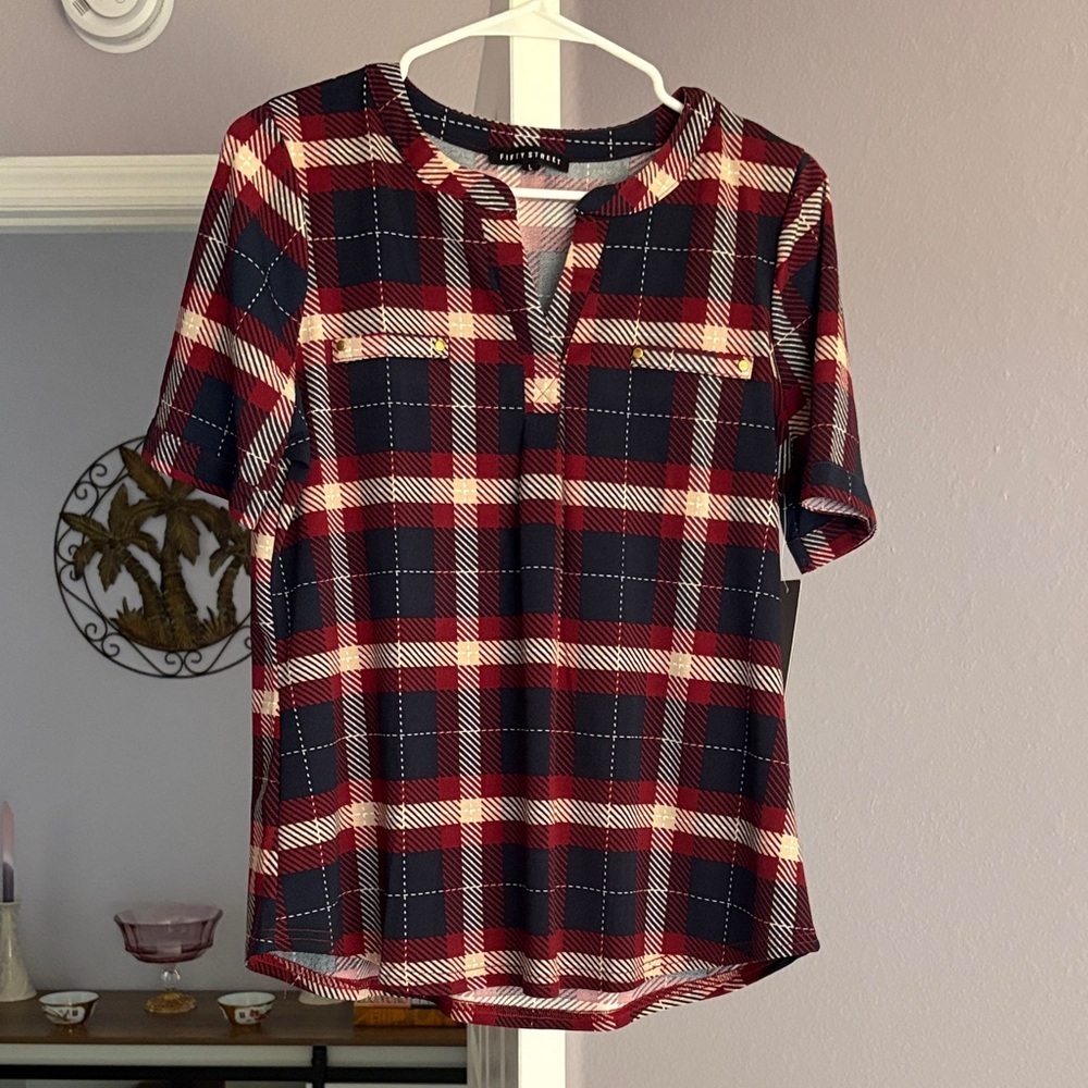 Chic Plaid Blouse - Red and Black Size L